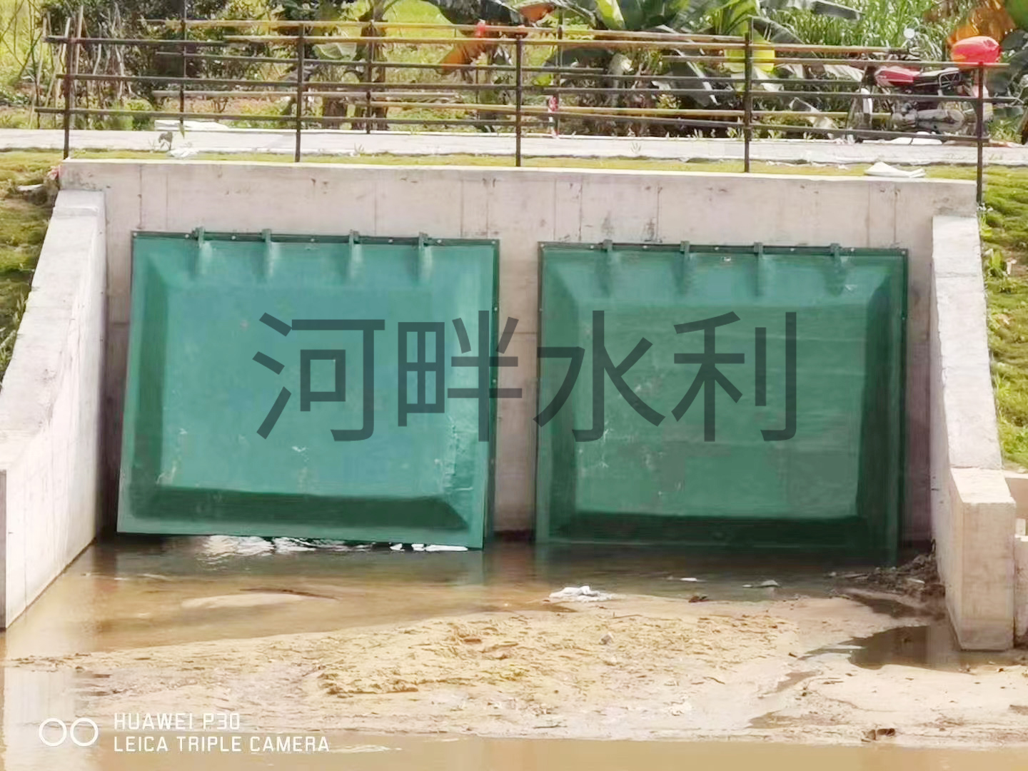玻璃钢方拍门